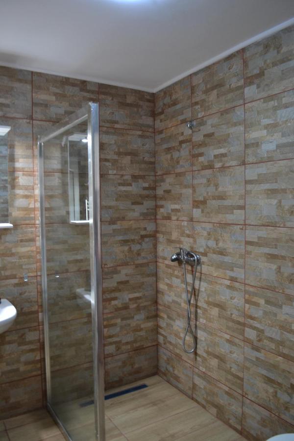 Pensiunea Bety Tutulesti Exterior foto